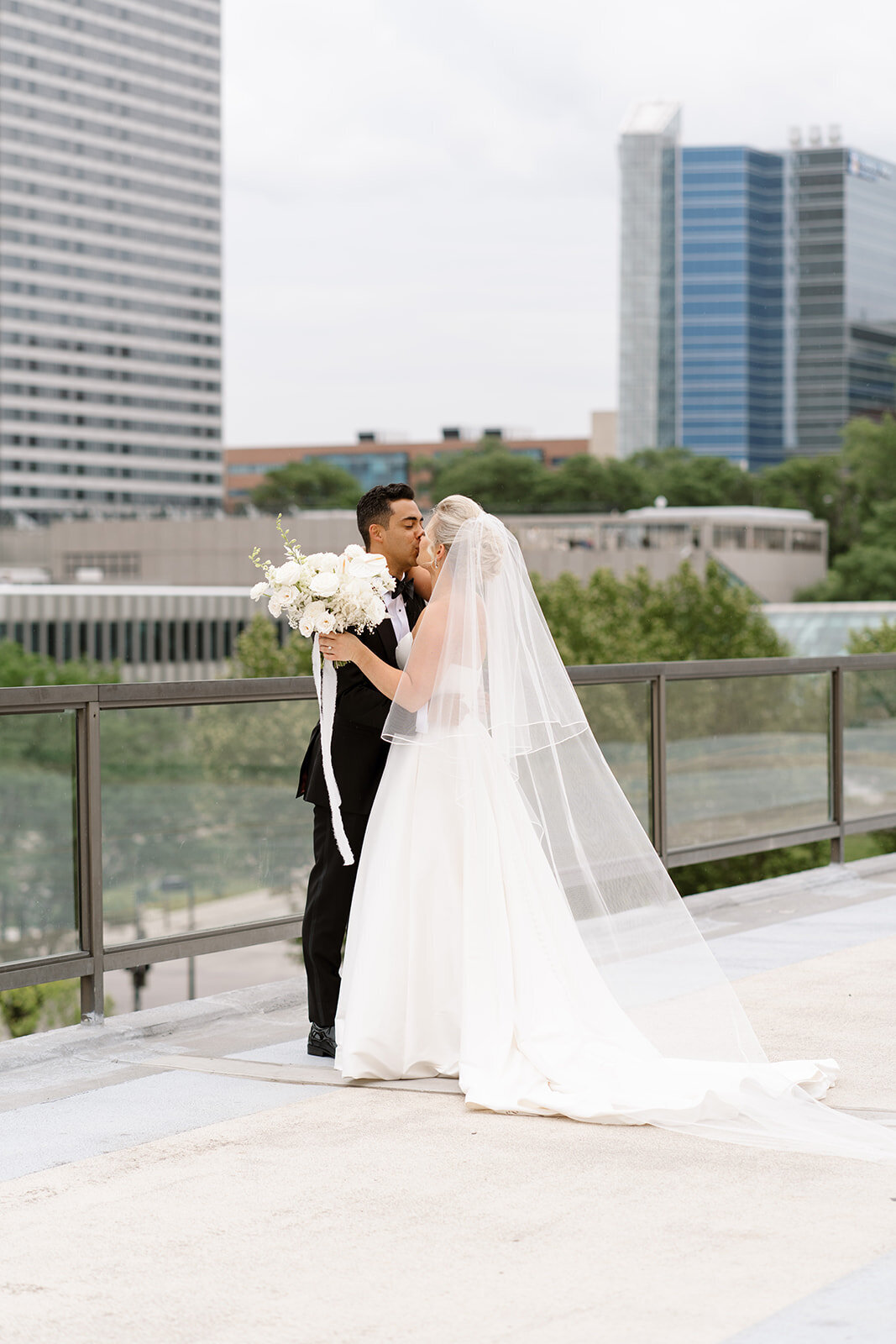 The Parks - The Gallery Event Space - Kansas City Wedding - Kansas City Wedding Photography - Nick and Lexie Photo Film-435