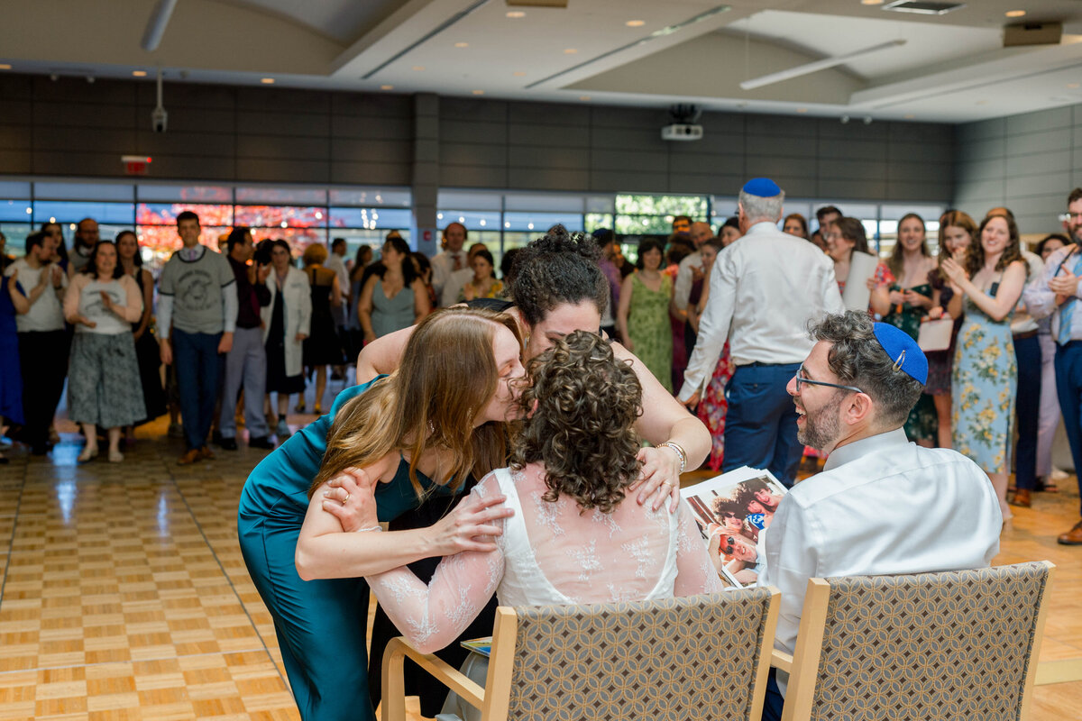 Eliana-Melmed-Photography-Chicago-LosAngeles-Jewish-WeddingPhotography-ShulaNoah-Shtick-00234