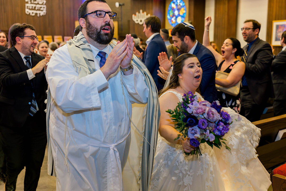 Eliana-Melmed-Photography-Chicago-LosAngeles-Jewish-WeddingPhotography-ElianaSklar-Chuppah-00226
