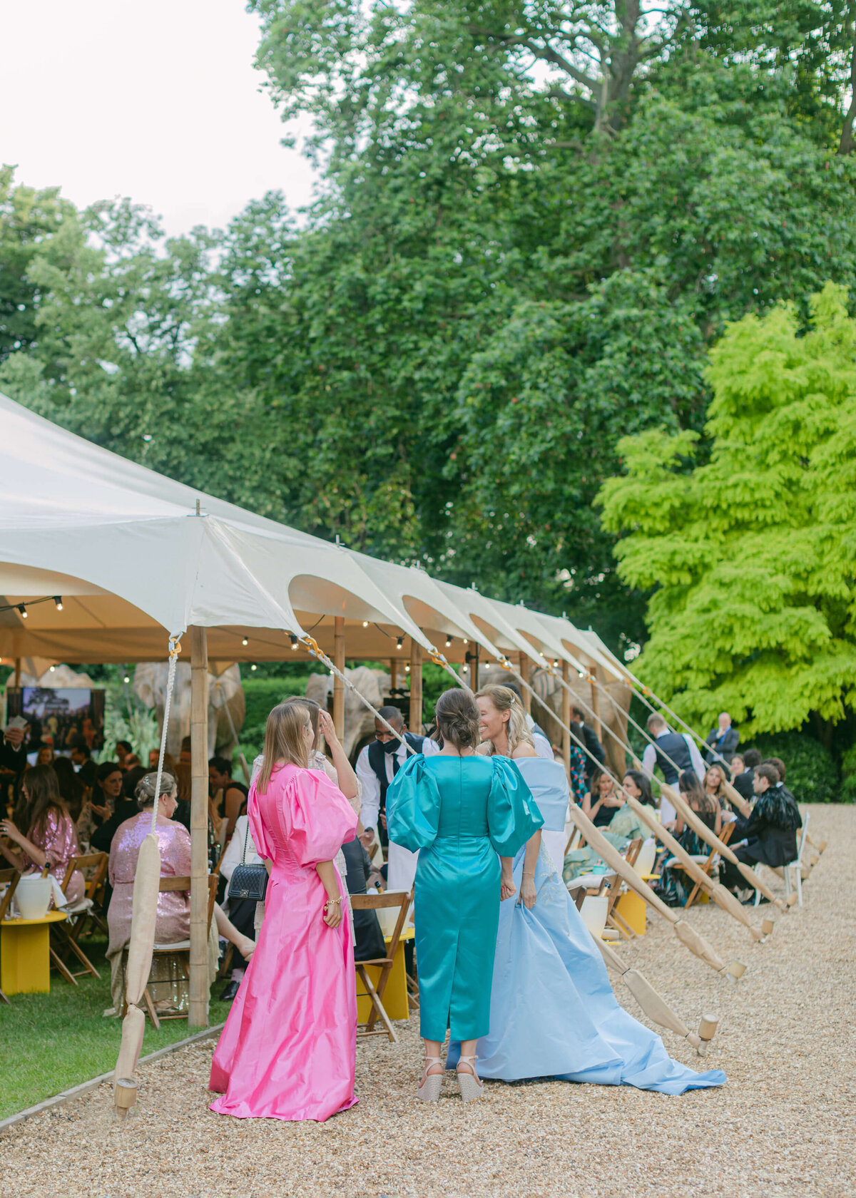 chloe-winstanley-events-lancaster-house-stretch-tent-guests