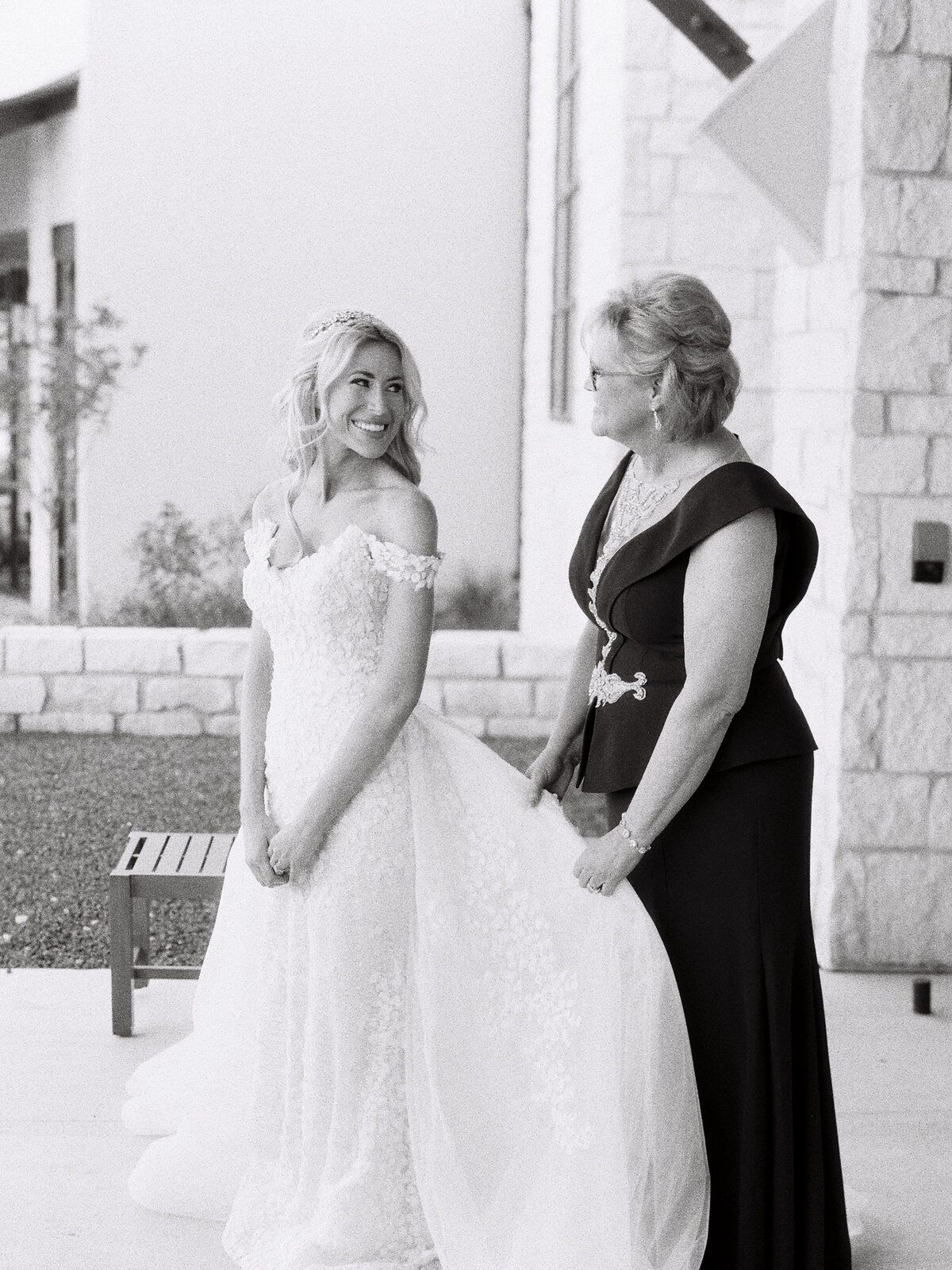 Anastasia Strate Photography Omni Barton Creek Wedding Austin &  Dallas wedding photographer-74