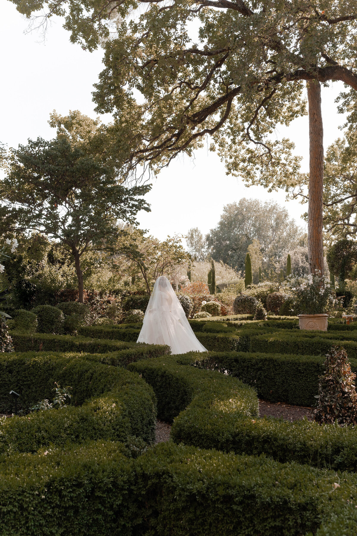 Flora_And_Grace_Provence_Domaine_De_Chalamon_Editorial_Wedding_Film_Photographer-241