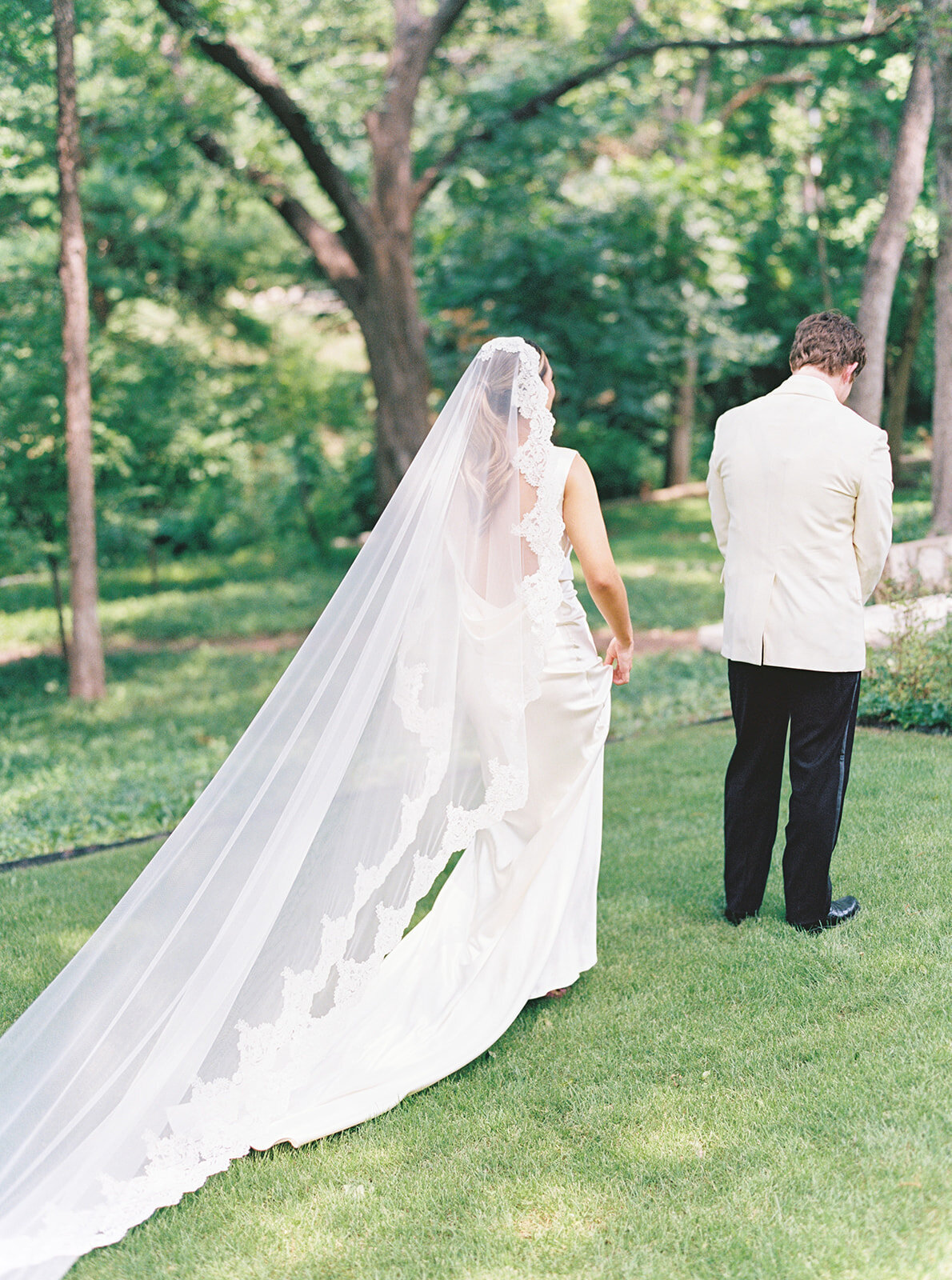 NicoleChase-Wedding-featherandtwine-195-FineArt-Film-Texas-WeddingPhotographer-RuétPhoto-