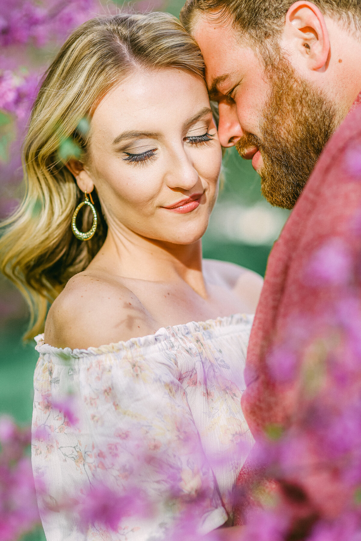 NW_romantic-syracuse-spring-engagement-wedding--3