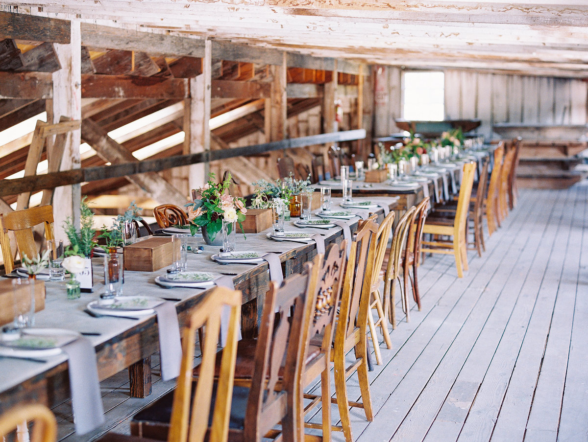 one long table wedding reception farm table © Bonnie Sen Photography