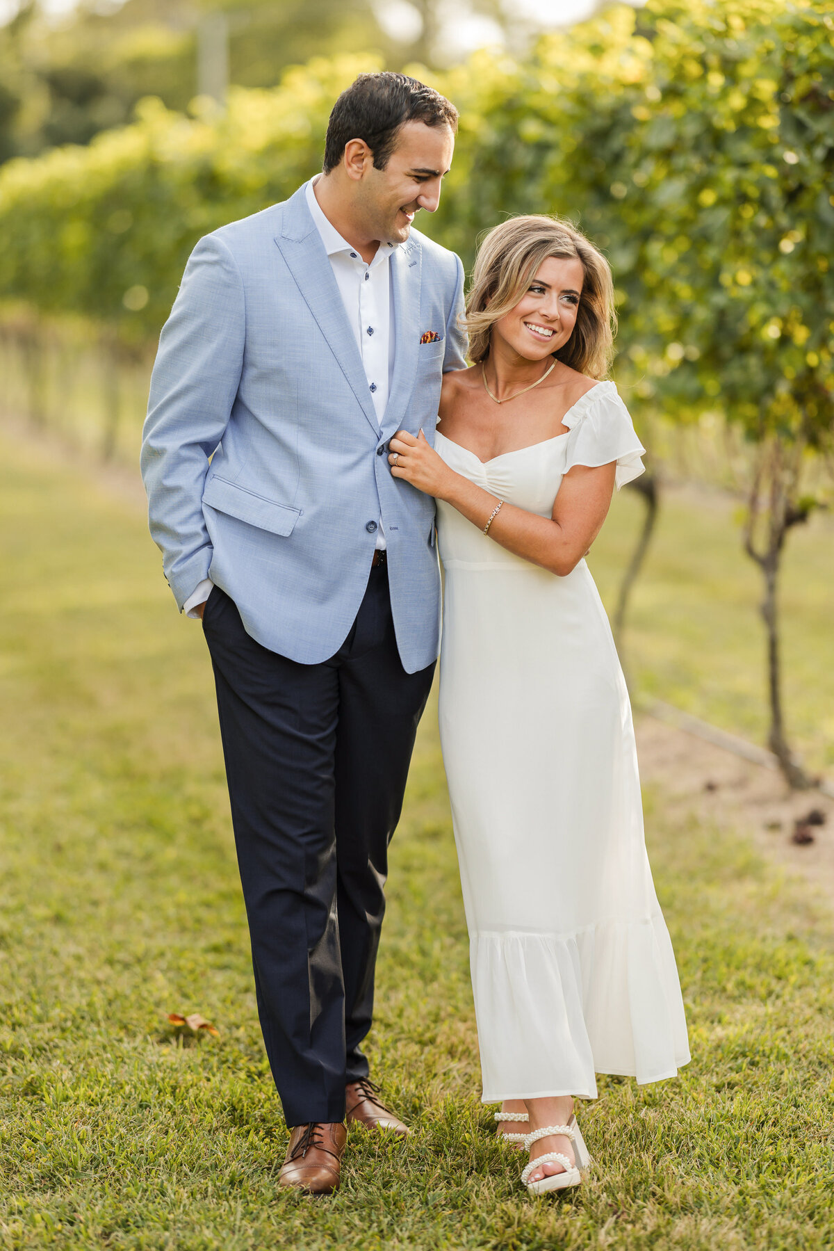 vineyard-engagement-session-new-jersey-17
