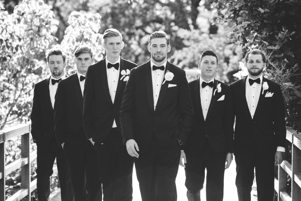 sacramento wedding photos of groomsmen in black and white