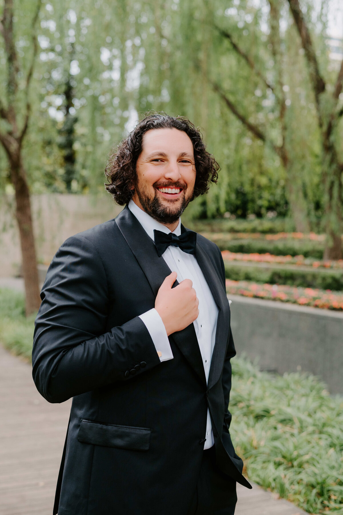 Nasher Sculpture Center Wedding - Ruchlin Wedding - FIRST LOOK + ROMANTICS - Kyrsten Ashlay Photography-93-Edit
