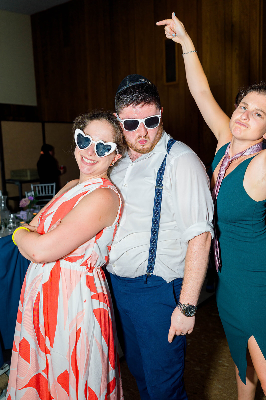 Eliana-Melmed-Photography-Chicago-LosAngeles-Jewish-WeddingPhotography-ElianaSklar-Sunglasses-00040