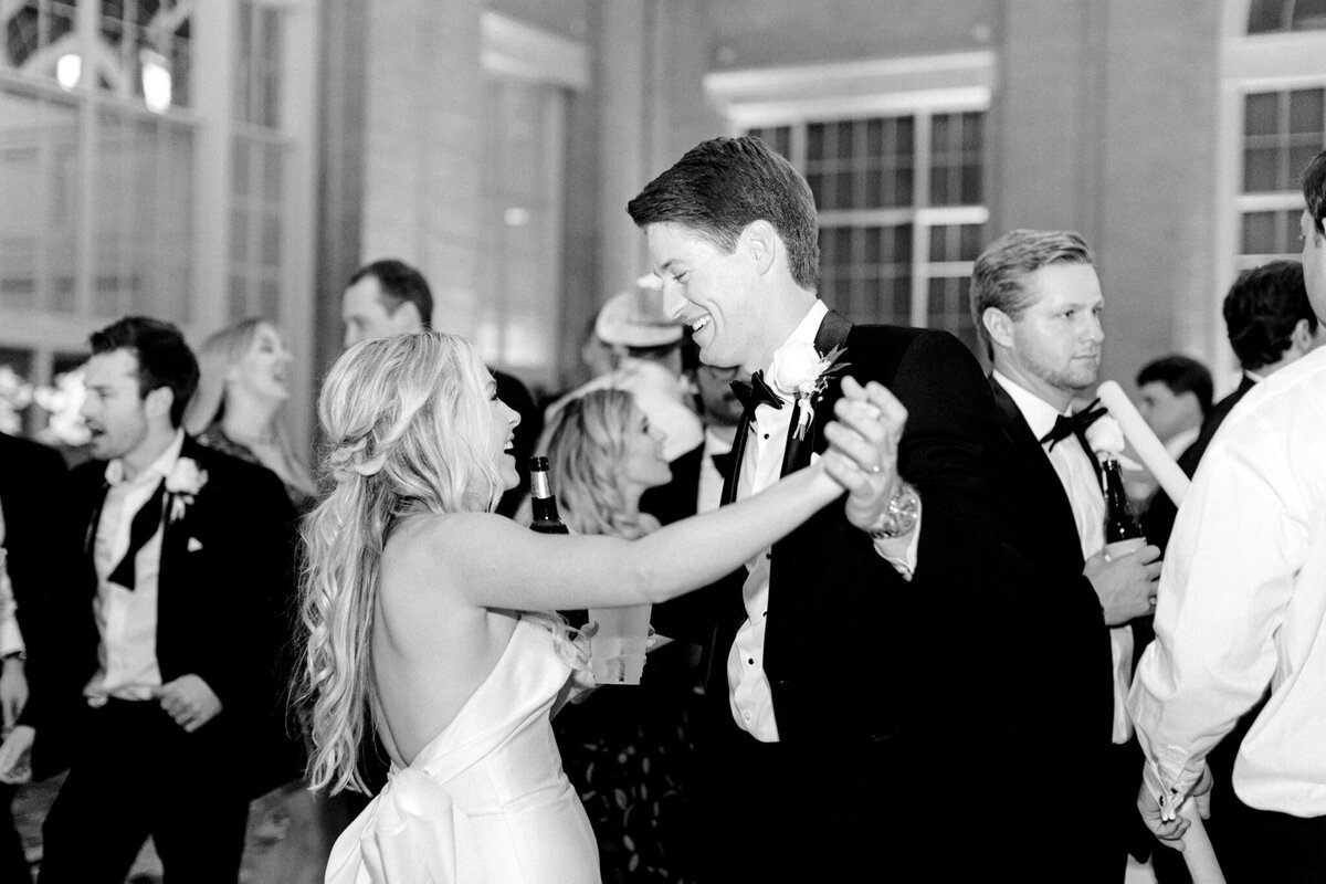 Madison & Michael's Wedding at Union Station | Dallas Wedding Photographer | Sami Kathryn Photography-225