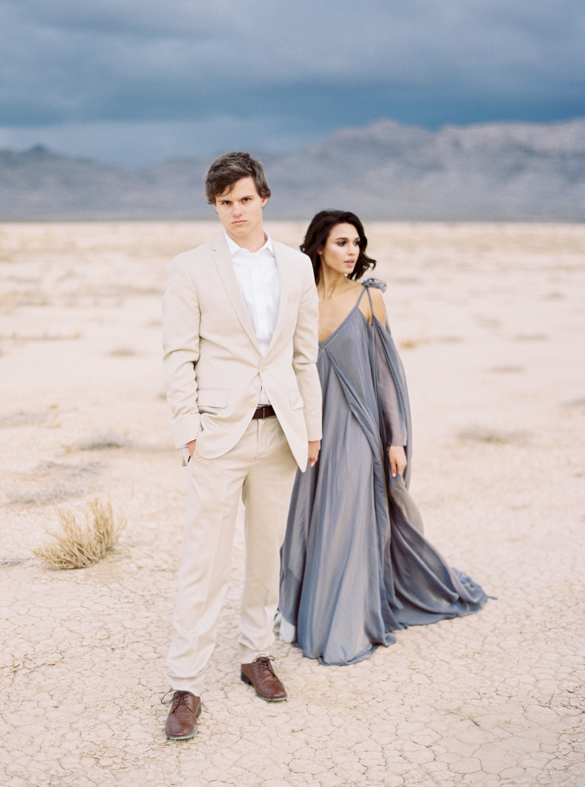 philip-casey-photography-desert-oasis-editorial-session-12