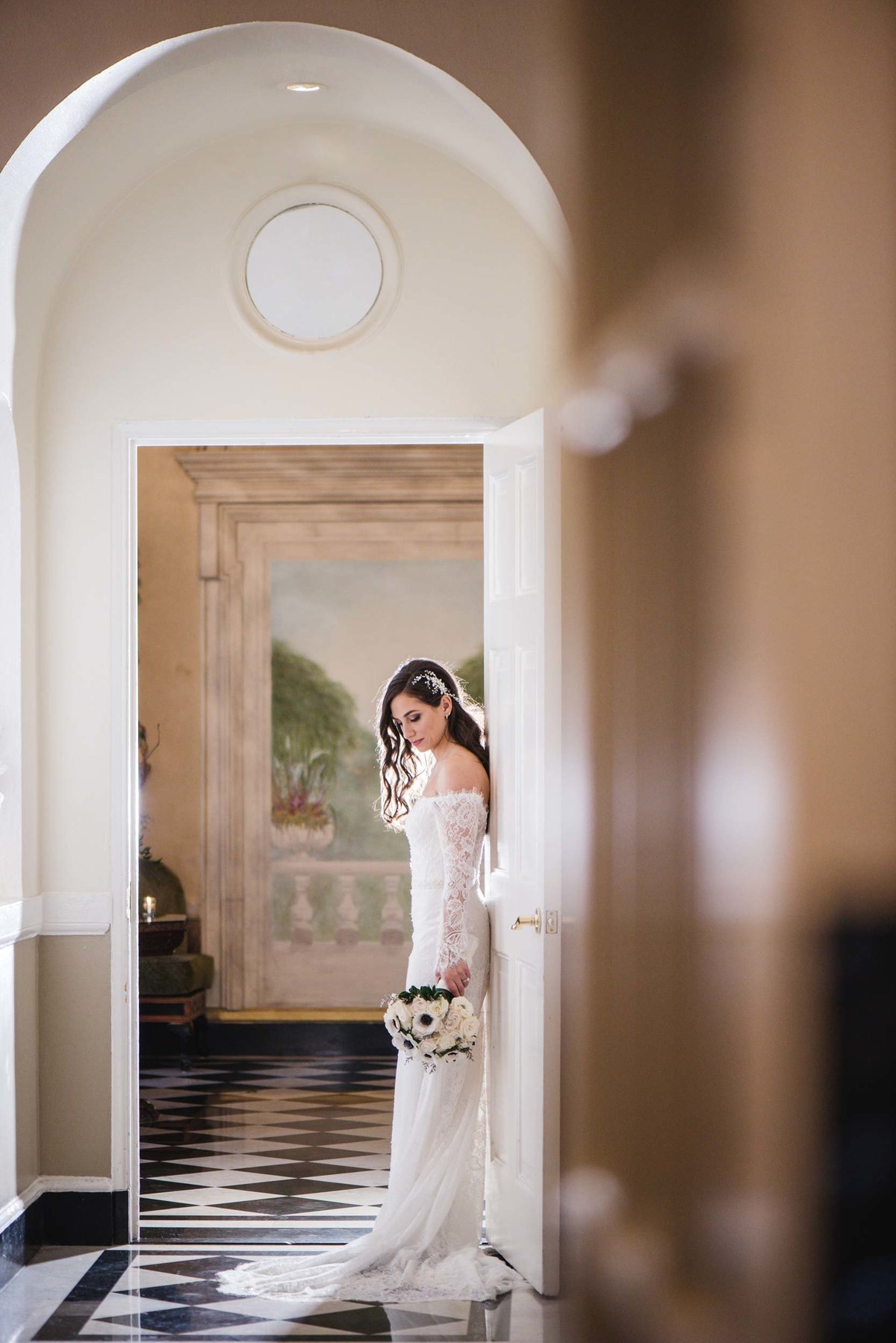 Bride photo at The Mansion at Oyster Bay