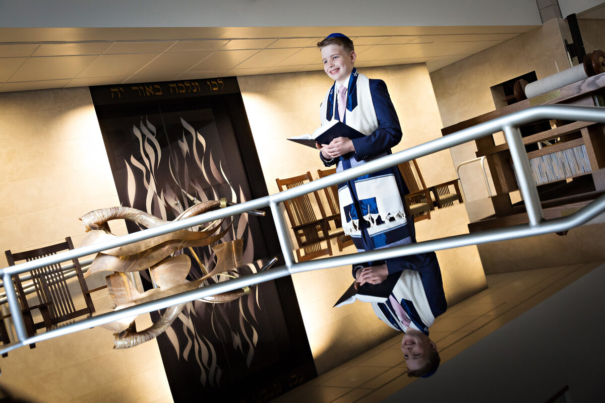 bar-mitzvah-prayer-book-reflection-temple-bnai-or