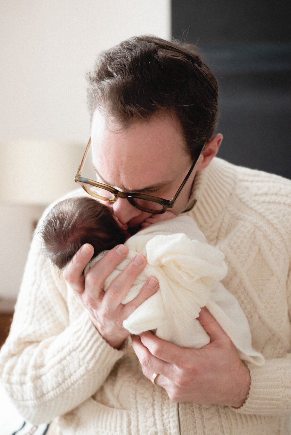 Brooke Lacombe is an Ottawa, Ontario based newborn photographer, specializing in motherhood, maternity, newborn and family fine art photography.