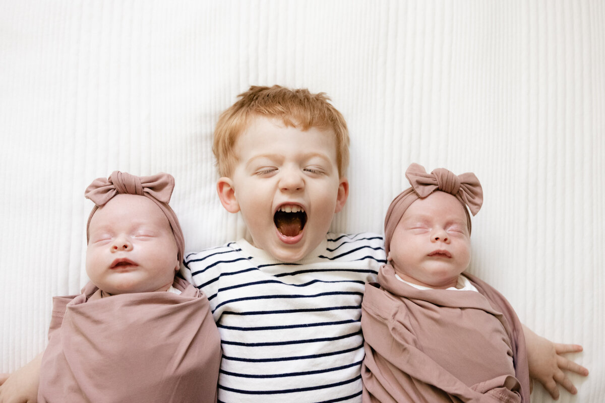 newborn-twins-photography-chicago