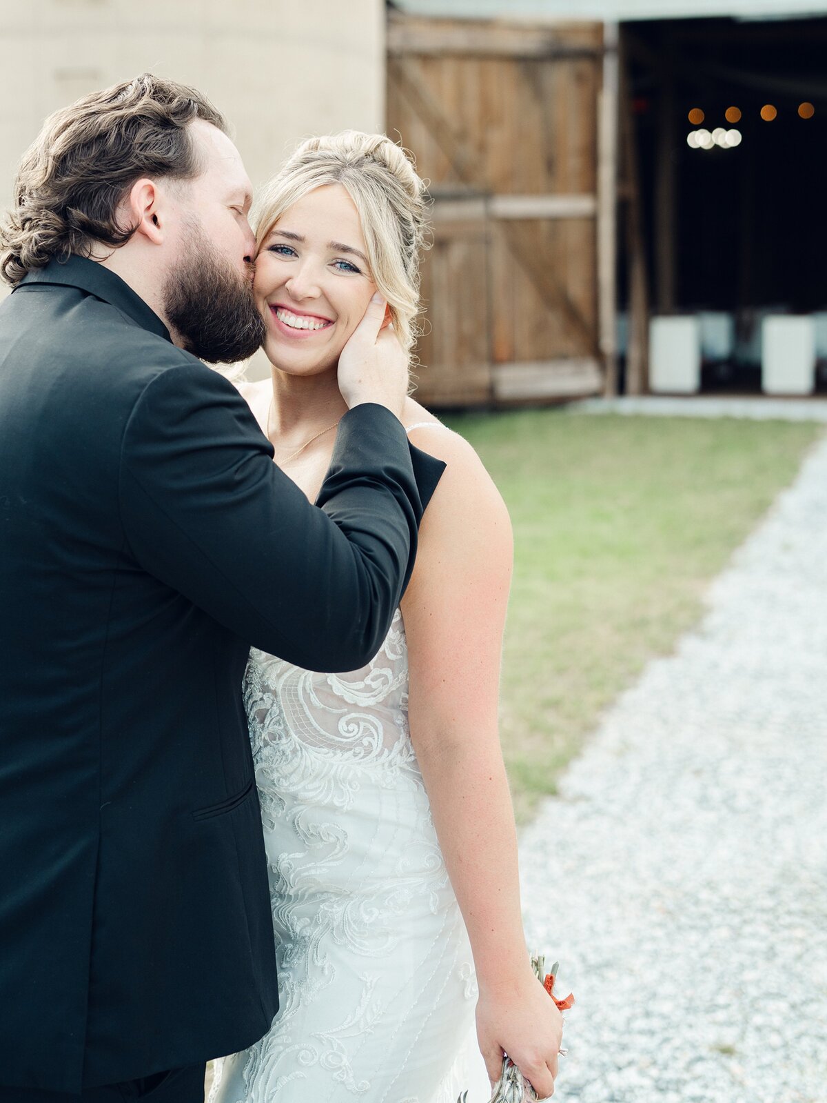 westminster-maryland-md-barn-wedding-venue-boho-chic-rustic_0352