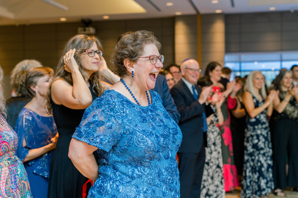 Eliana-Melmed-Photography-Chicago-LosAngeles-Jewish-WeddingPhotography-ShulaNoah-Shtick-00222