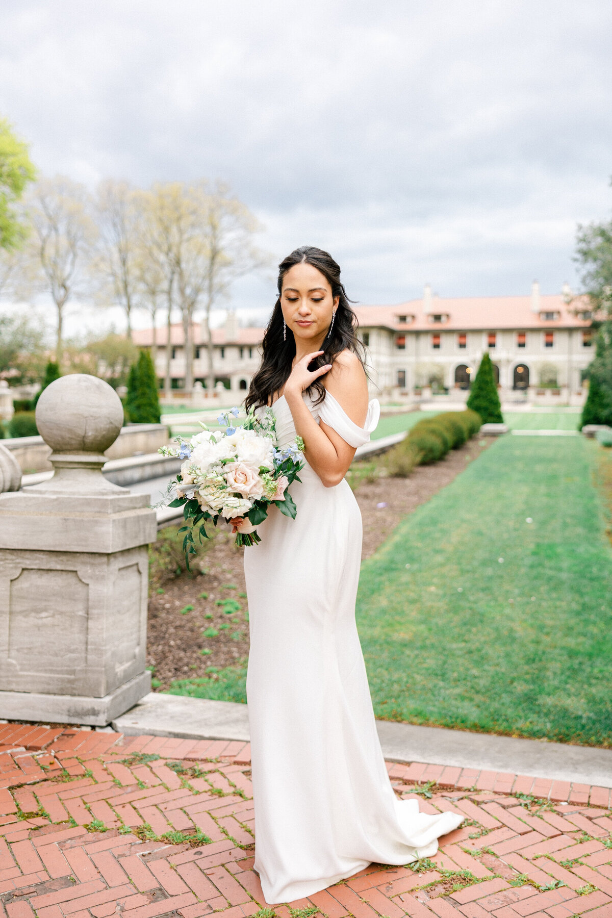 Lexi Benjamin Photography_French Chateau Inspired Armour House Wedding-59