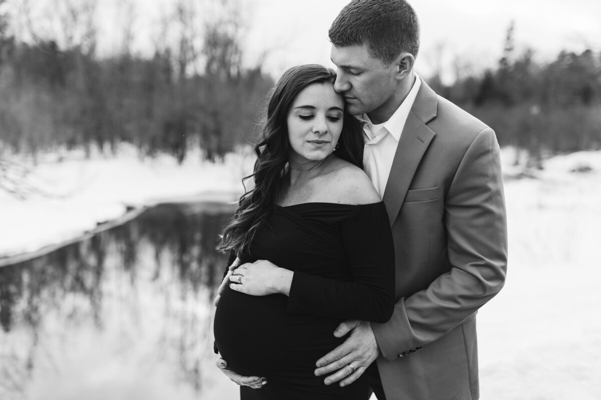 Minnesota-Alyssa Ashley Photography-maternity session-15