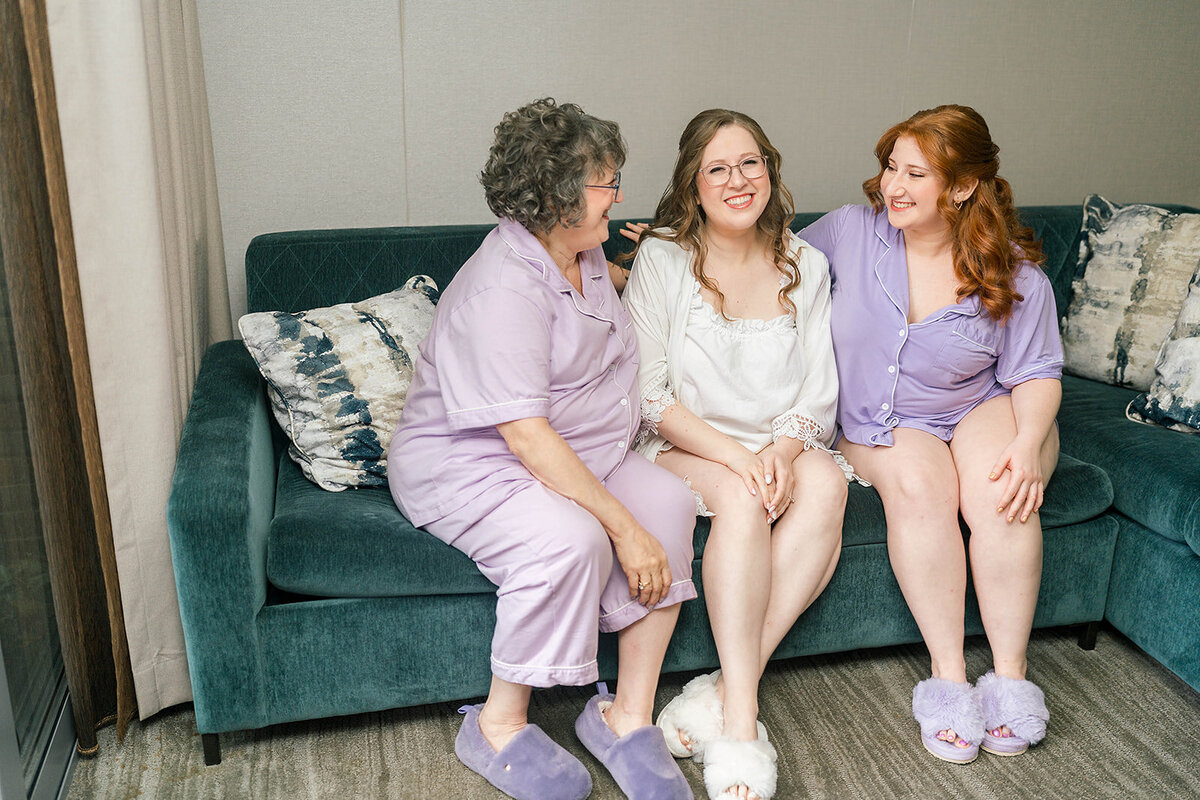 Eliana-Melmed-Photography-Chicago-LosAngeles-Jewish-WeddingPhotography-MargieReady-00067