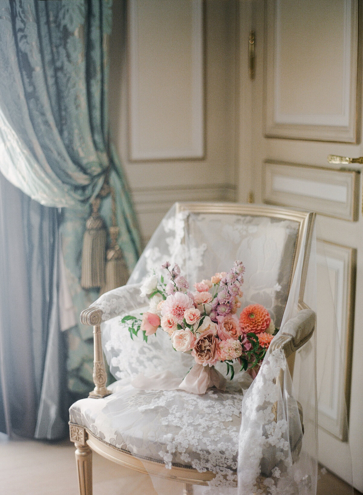 Chateau-de-Vaux-le-Vicomte-wedding-florist-Floraison10