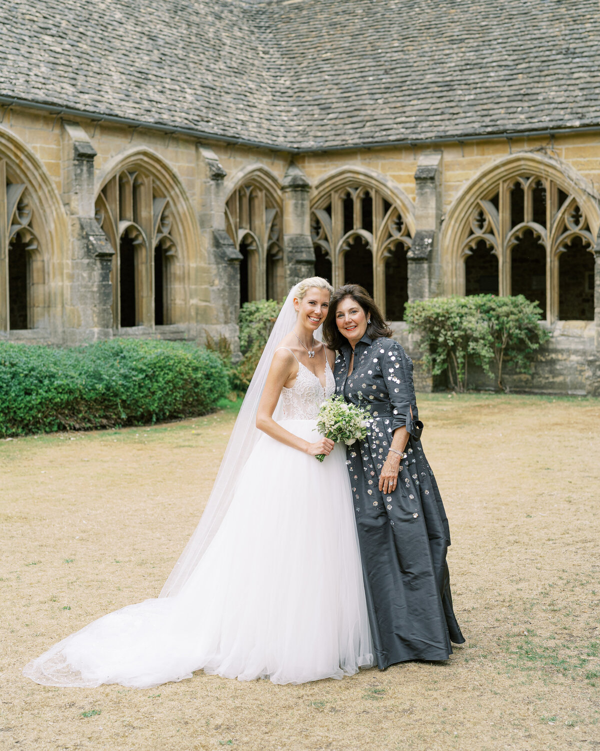 Bride and her mother at Oxford wedding