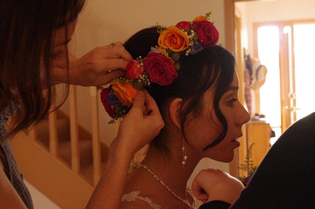 Beautiful wedding hair styles melbourneBride-final-touches