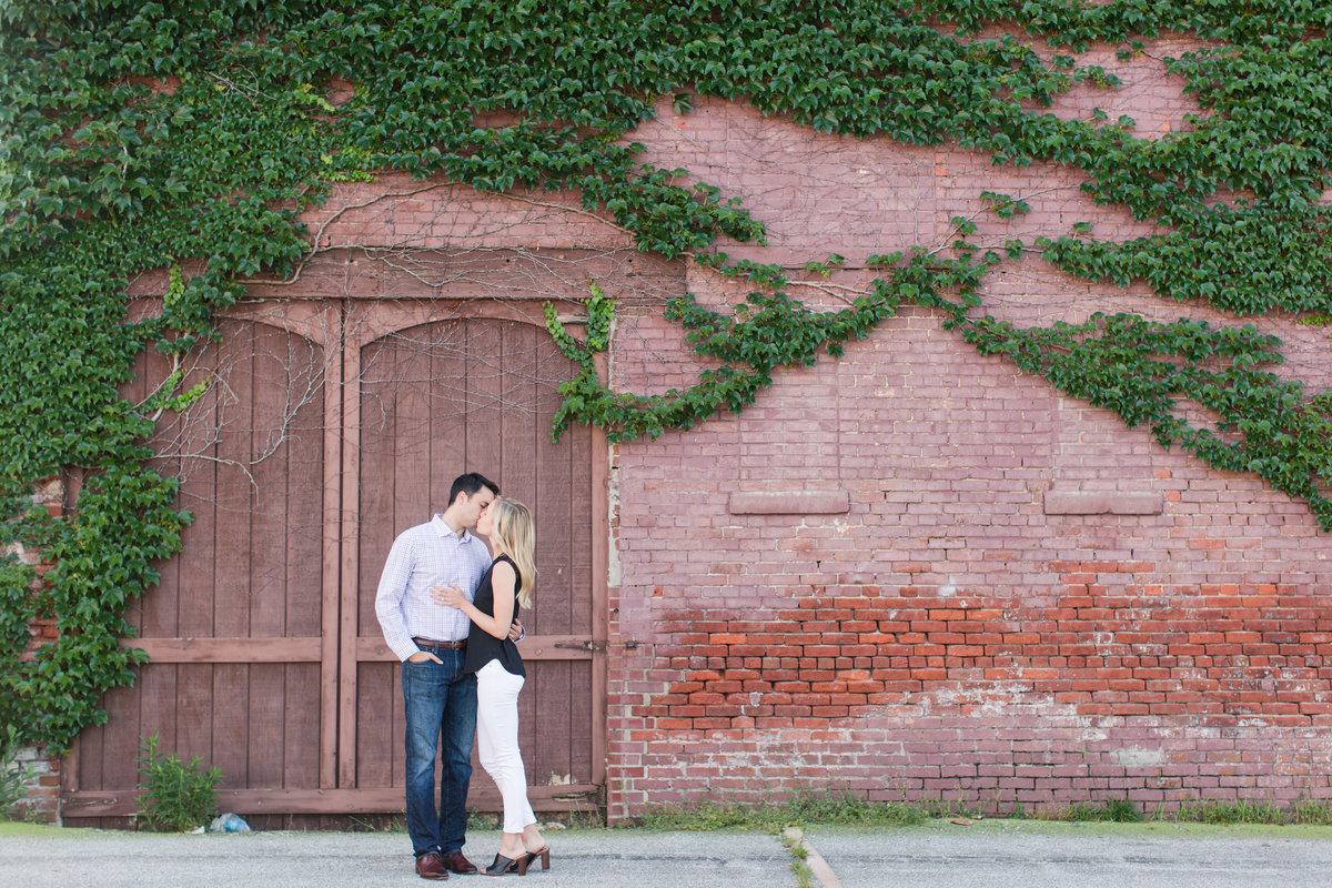 Indianapolis War Memorial Downtown Engagement Session Sunrise Sami Renee Photography-40