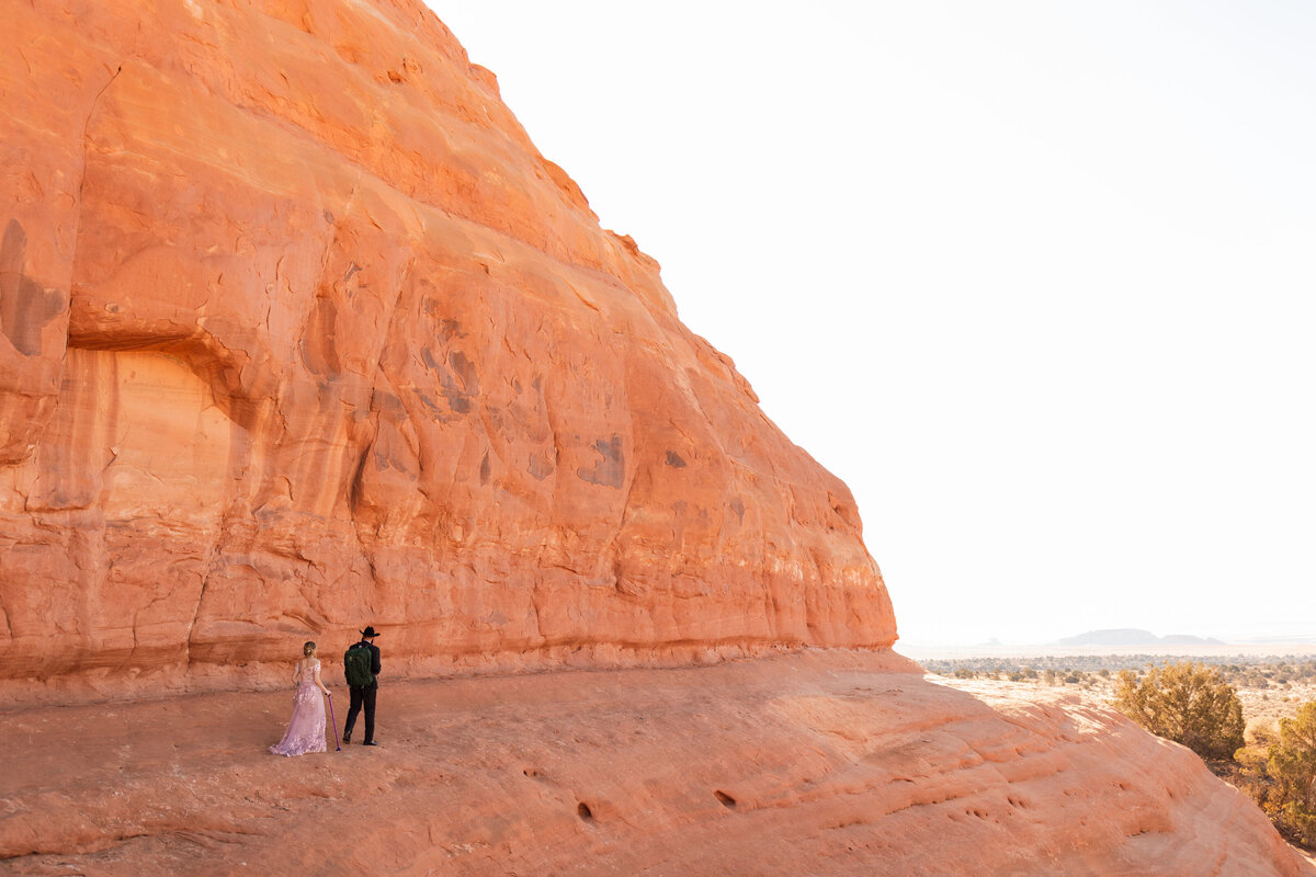 Looking Glass_Elopement_Moab_Bailey_Curtis-136