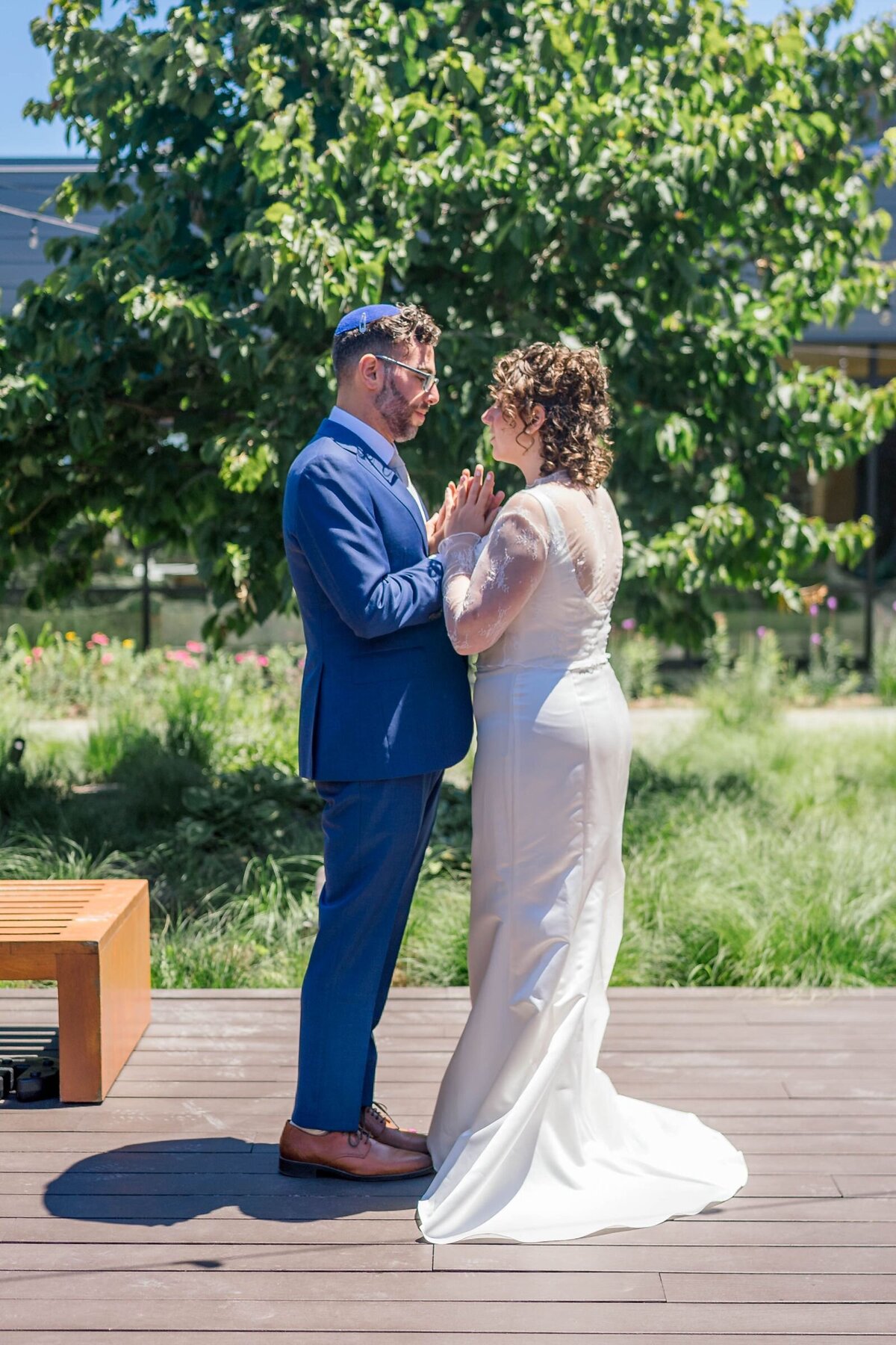 Eliana-Melmed-Photography-Chicago-LosAngeles-Jewish-WeddingPhotography-ShulaNoah-CouplesPortraits-00019