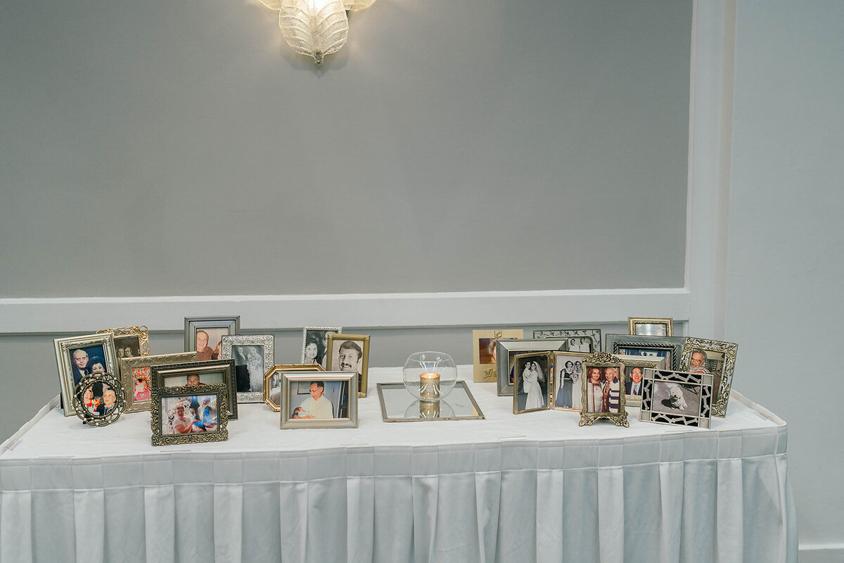 Eliana-Melmed-Photography-Chicago-LosAngeles-Jewish-WeddingPhotography-Ketubah-00036