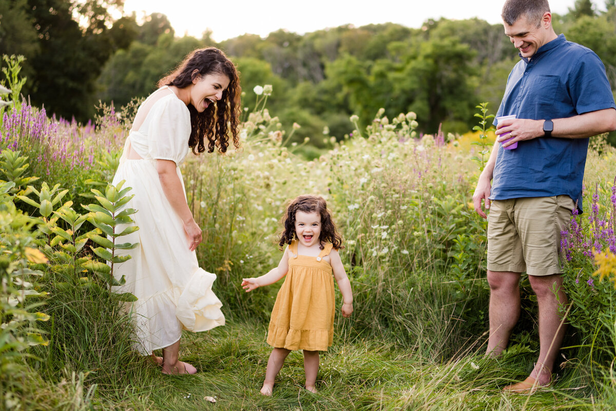 Boston-family-photographer-bella-wang-photography-Lifestyle-session-outdoor-wildflower-80