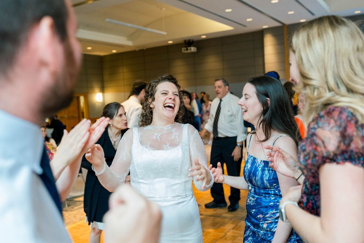 processed_ElianaMelmedPhotography_JewishWeddingPhotographer_ShulaNoah_Dancing-174