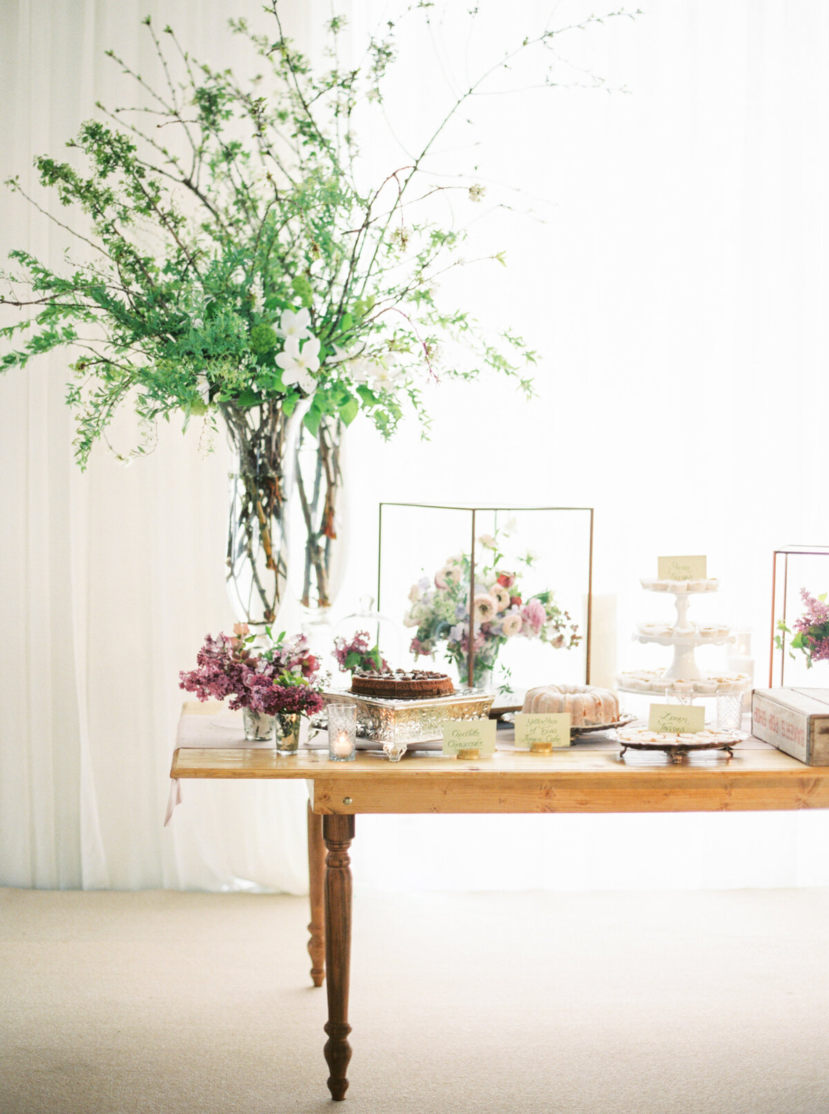 tented-outdoor-wedding-spring-dessert-table-ideas