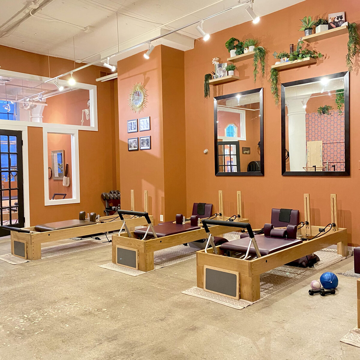 flying-squirrel-boutique-pilates-wisconsin-milwaukee