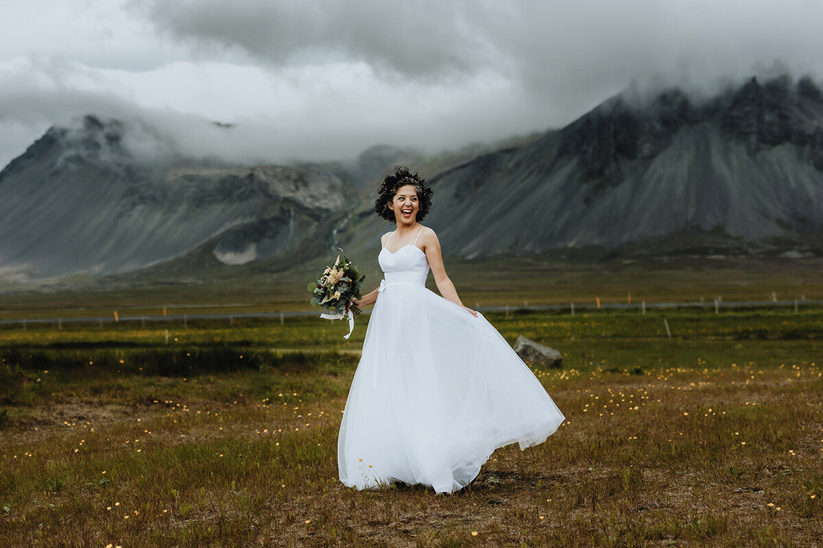 Best_Local_Iceland_Elopement_Photographer_and_Planner-_-02