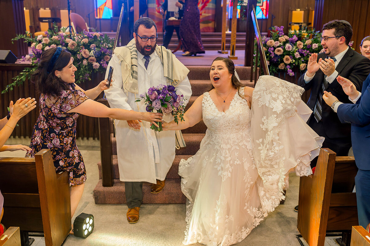 Eliana-Melmed-Photography-Chicago-LosAngeles-Jewish-WeddingPhotography-ElianaSklar-Chuppah-00211