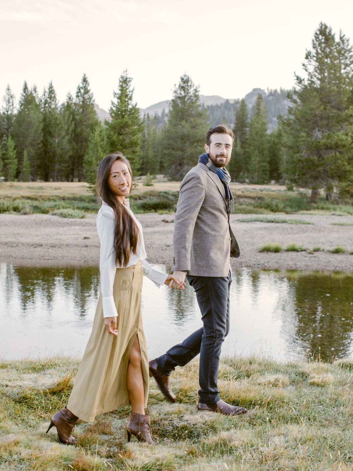 20-KTMerry-engagement-session-outdoor-Yosemite-national-park