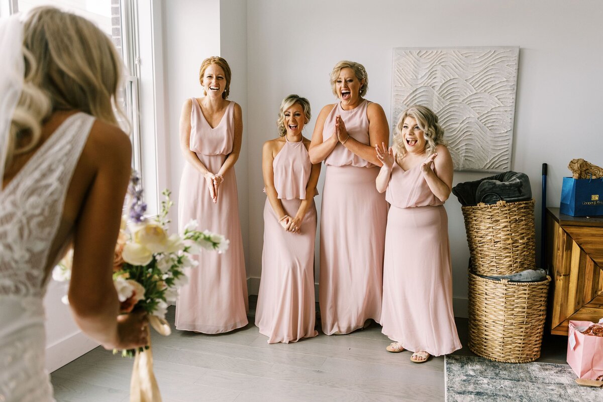 The Day's Design Northern Michigan Florist Bridesmaids first Look-min