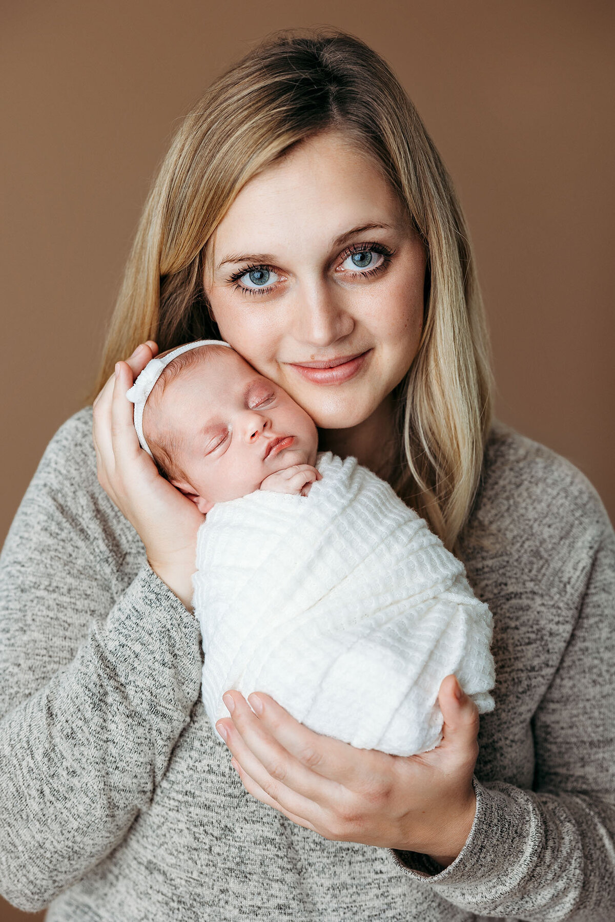 Newborn_Baby_Photography_Ellsworth_Petoskey_Michigan_Arielle_ELizabeth_Photography950