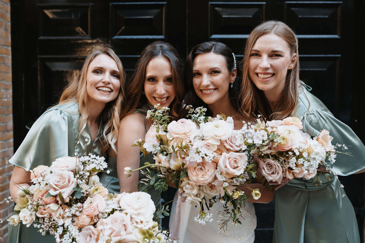 Pesh-Flowers-London-Wedding-Florist-The-Brewery-London10