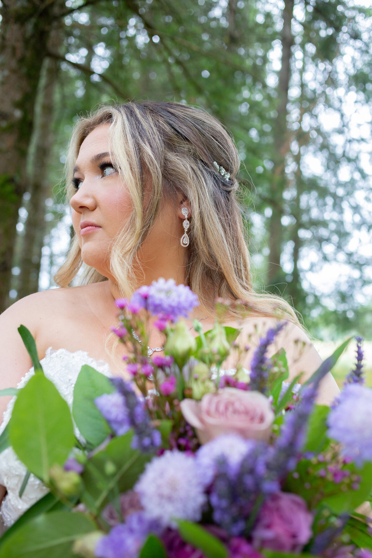 Washington Elopement Photographer captures bride looking over shoulder after Seattle elopement