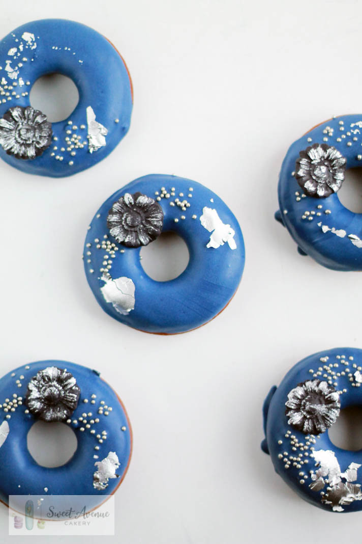 navy blue and silver decorated wedding donuts