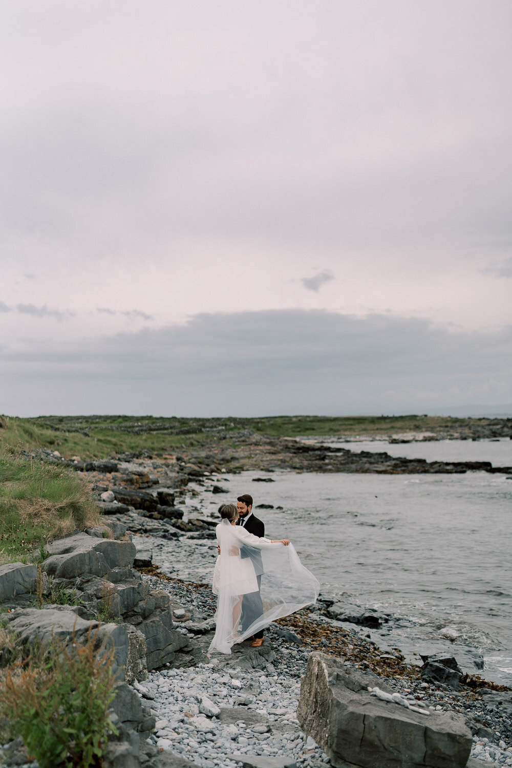 Ireland_Elopement_CaitlinJoyce_Photography-60