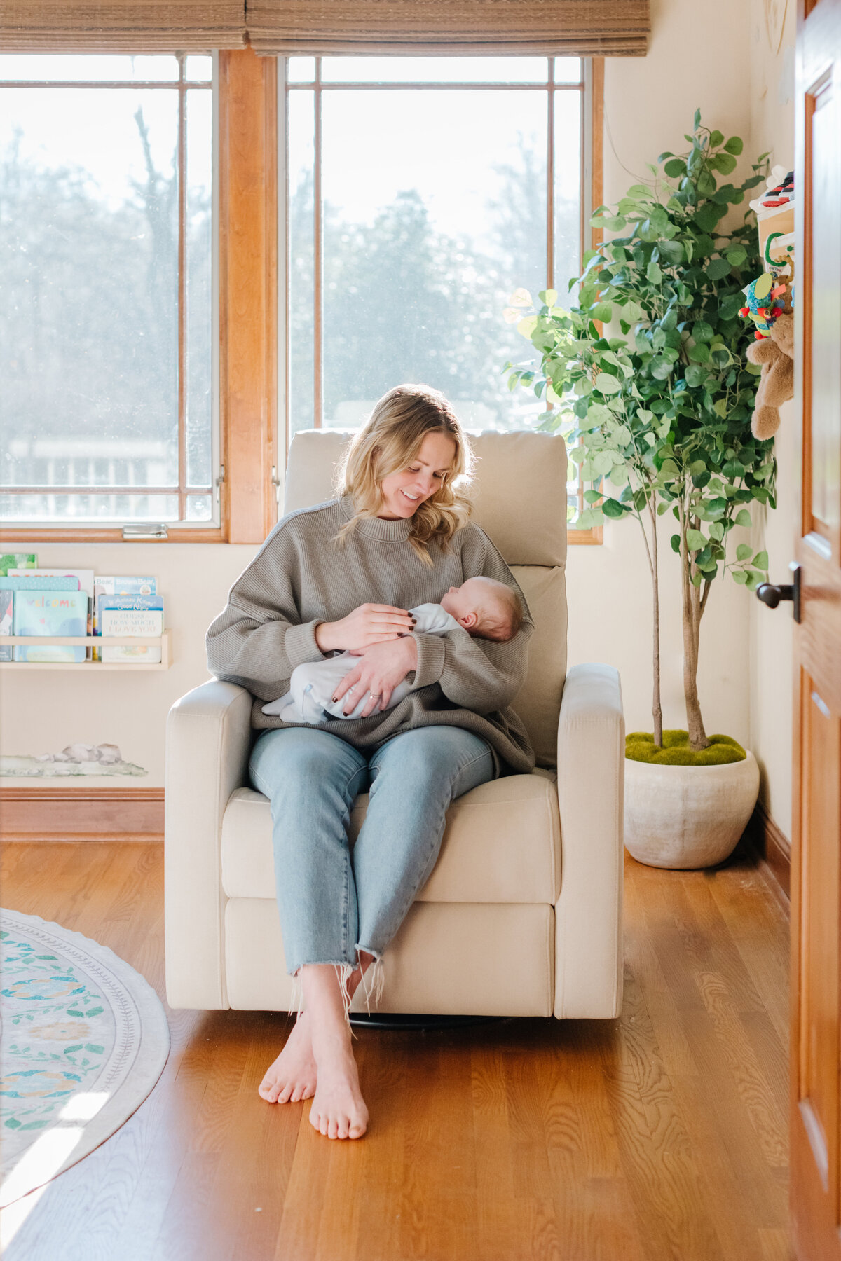 Mom-and-Newborn-Baby-Virginia Photographer048