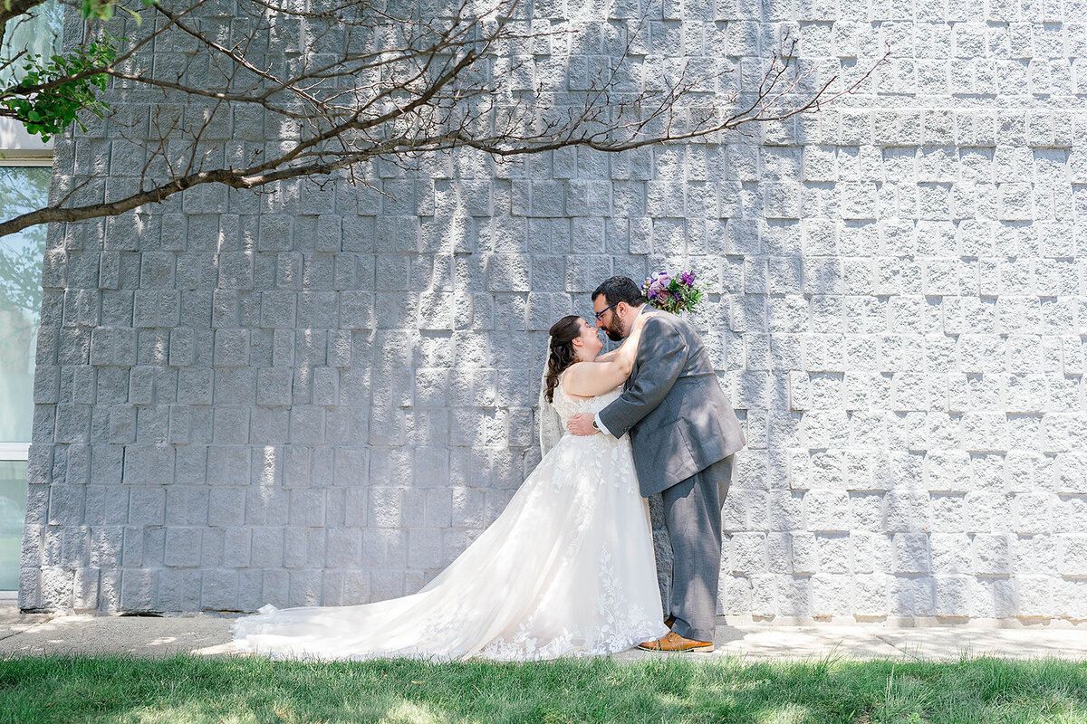 Eliana-Melmed-Photography-Chicago-LosAngeles-Jewish-WeddingPhotography-ElianaSklar-FirstLook-00126