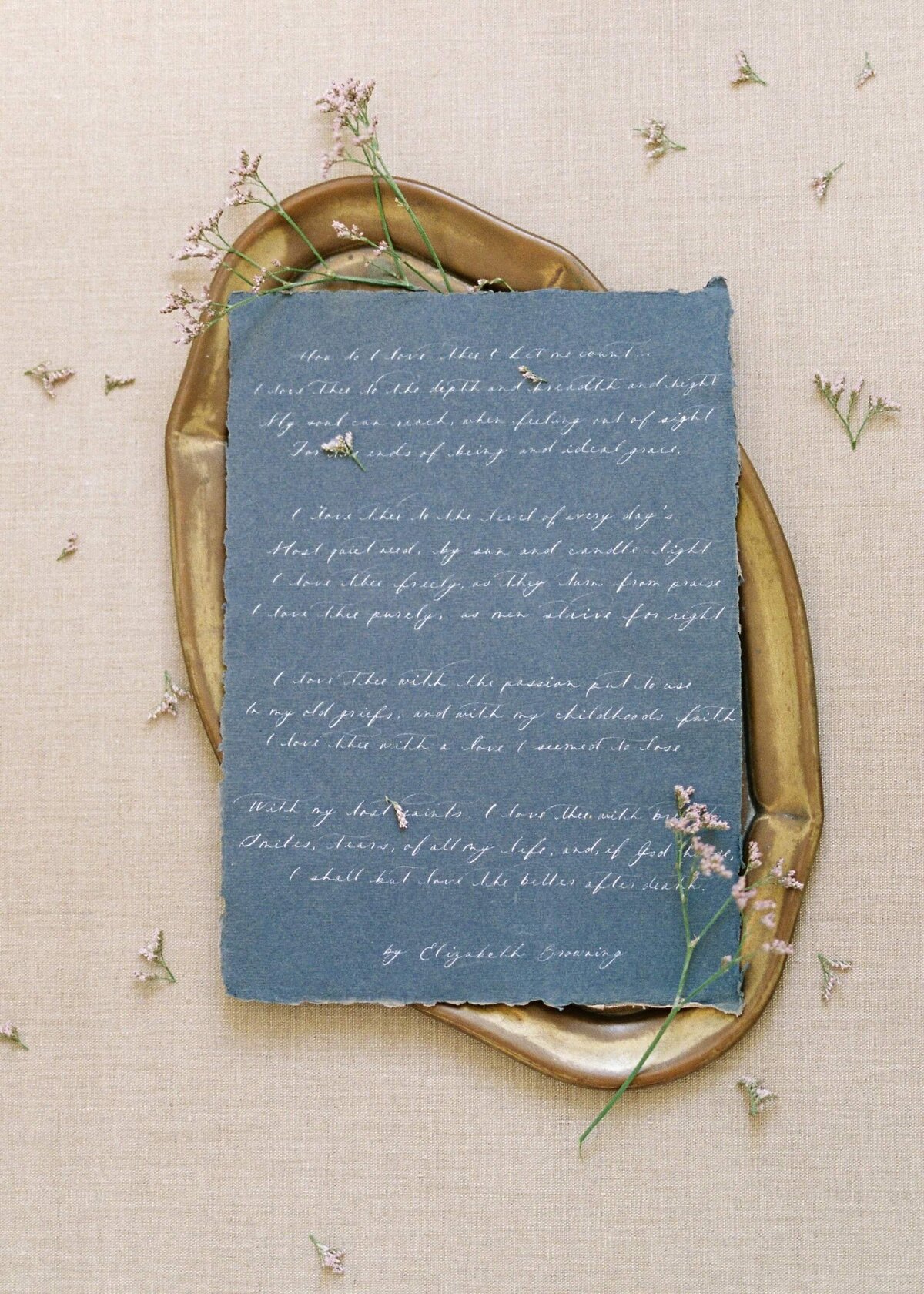 wedding-invitation-on-gold-tray