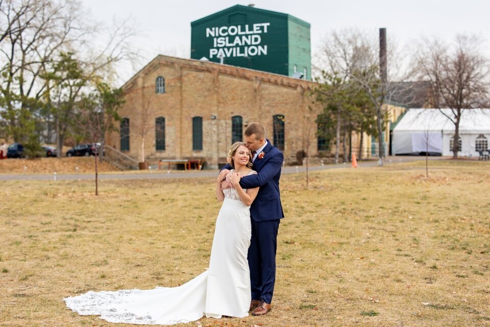 Eric Vest Photography - Nicollet Island Pavilion Wedding (75)