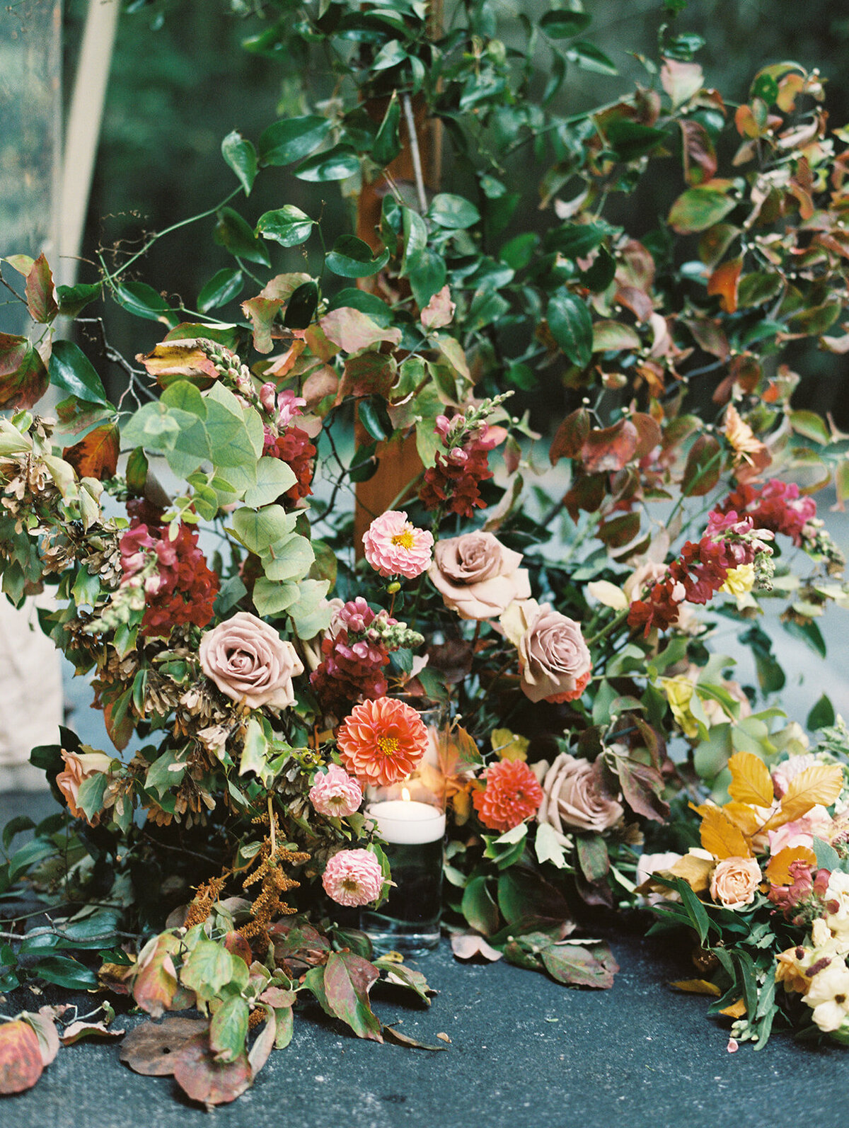 greenery-floral-arrangement