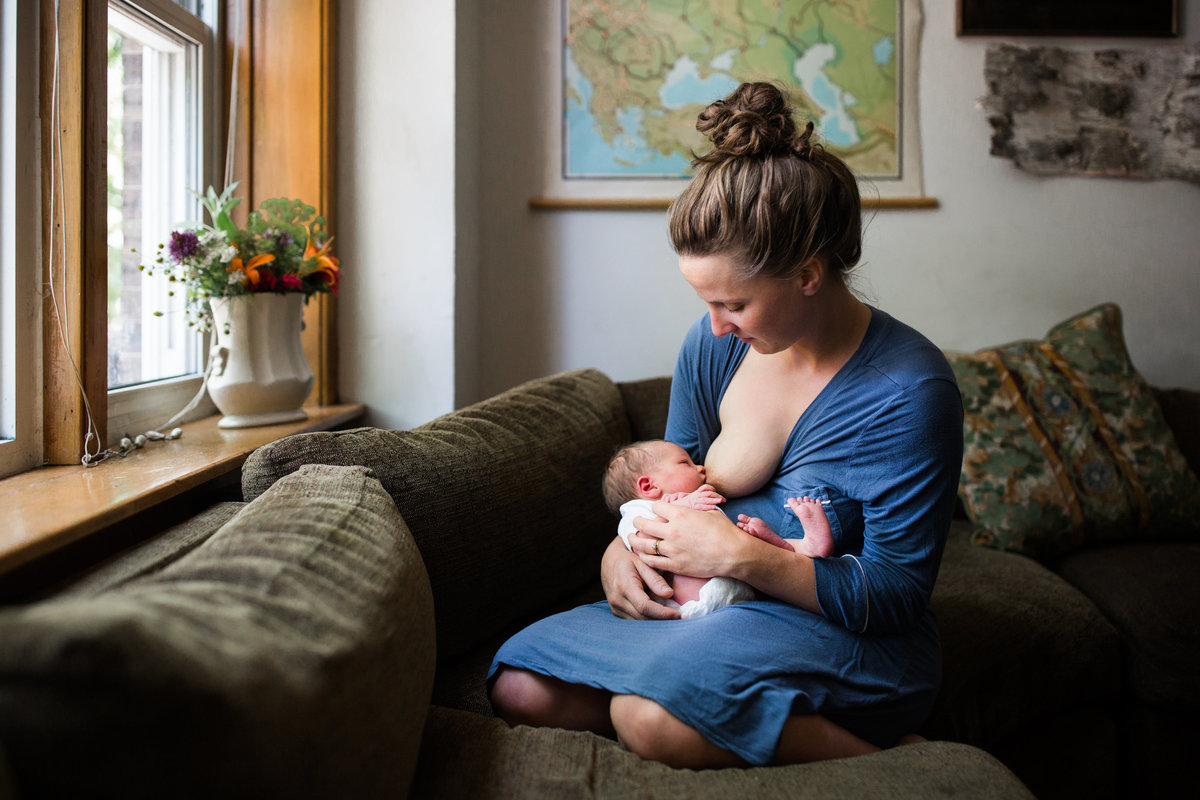 Olympia-WA-breastfeeding-photography (7 of 1)